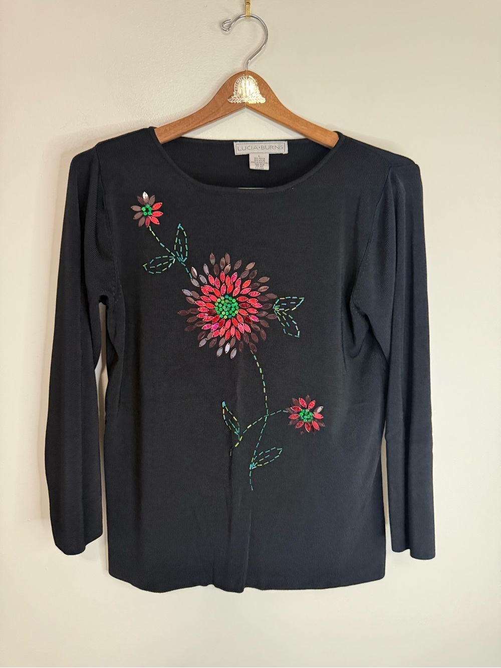 Lucia Burns Black Long-Sleeve Floral Appliqué beaded Top size large